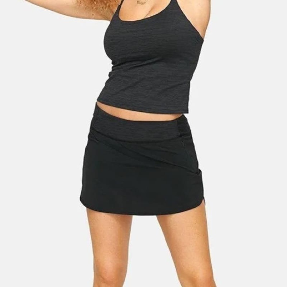 Outdoor Voices NWT Black Mid Rise Hudson 4" Skort Size 2XS